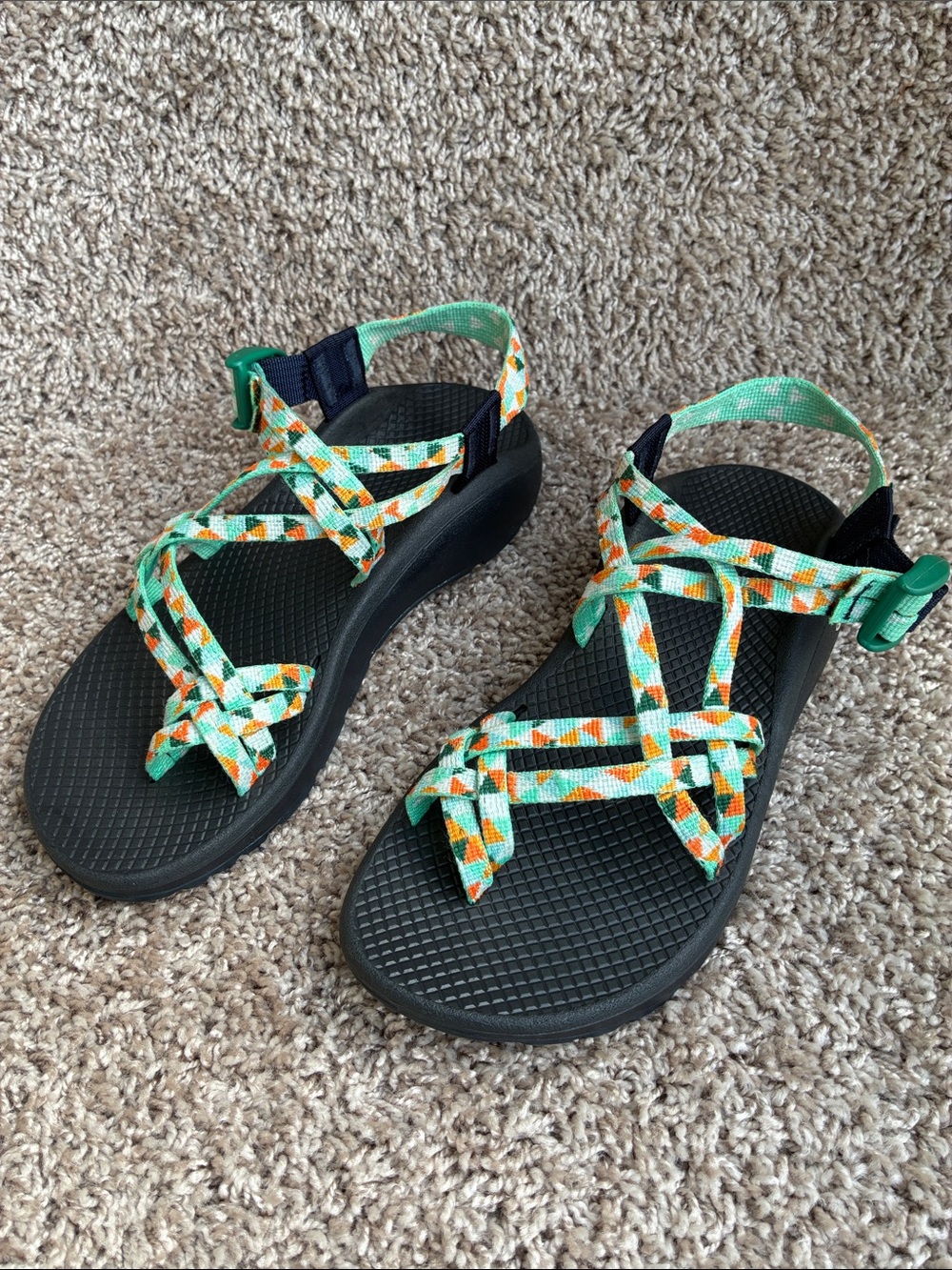 Chaco Women’s Z/Cloud X2 Outdoor Sandals in Mint Green and Orange size 8